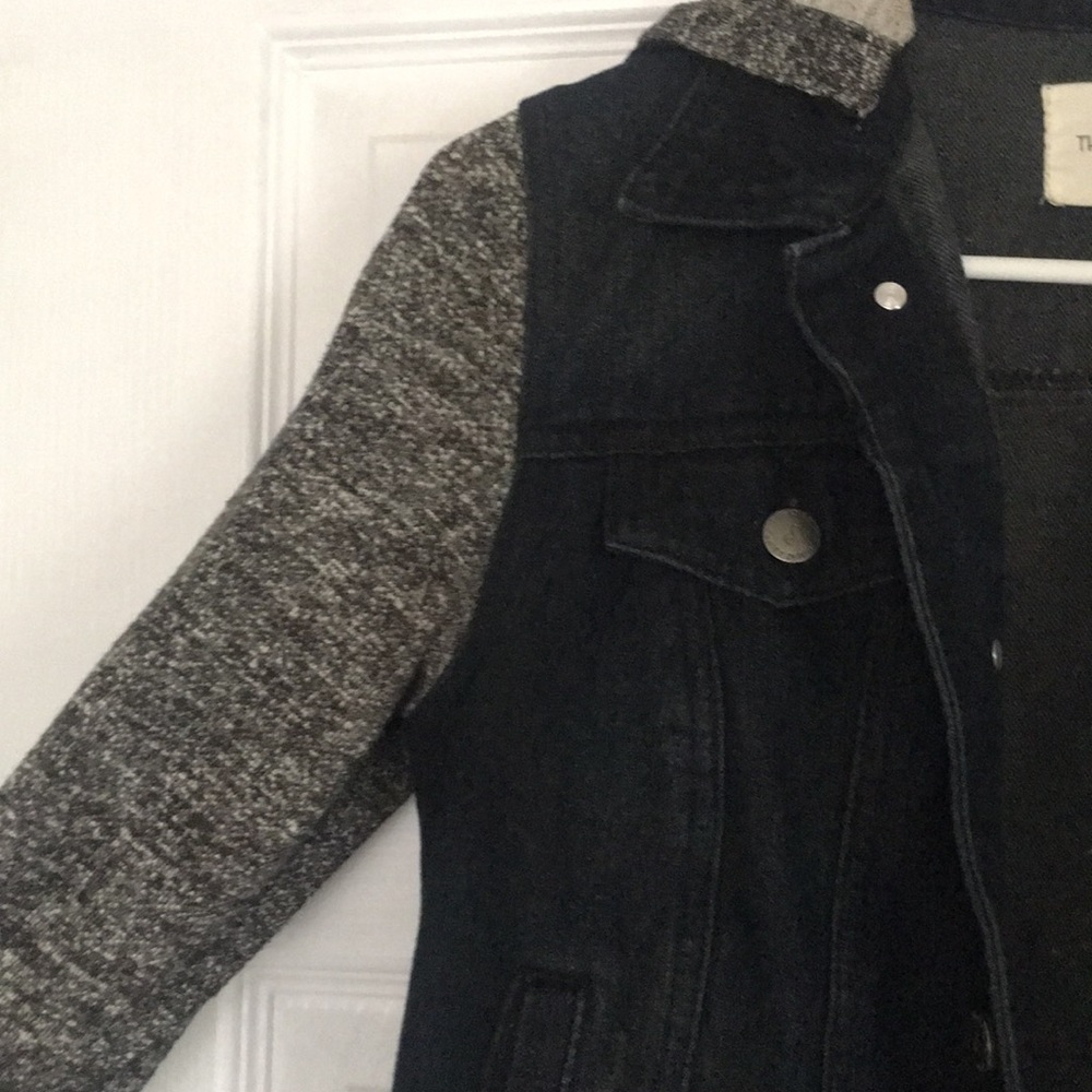 Jean jacket - Picture 2 of 3